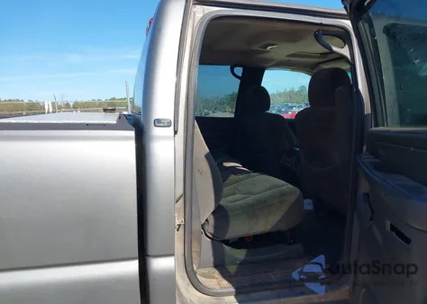 2006 Chevrolet Silverado 2500Hd Lt2 из США, поврежденный, VIN 1GCHK23D56F152367